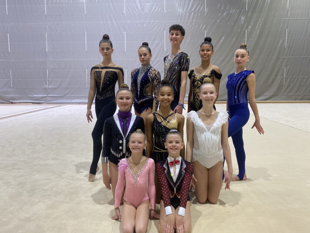DOS OROS Y UN BRONCE PARA EL CLUB GIMNASIA RÍTMICA TORREVIEJA EN EL PROVINCIAL BASE.