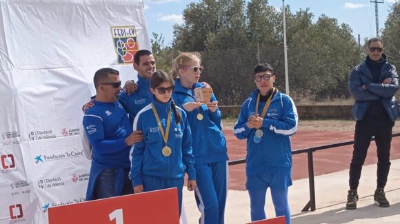 El club CADA APANEE y escuela de deporte adaptado se Alza con 6 Medallas en el autonómico