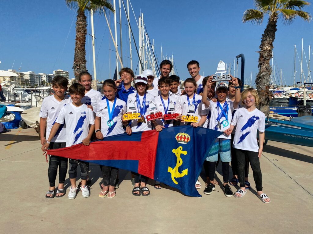 ⛵️VALENTINA BELSO E IZAN ROGEL CAMPEONES AUTONÓMICOS DE OPTIMIST EN FEMENINO ABSOLUTO Y EN SUB-13 M EN SANTA POLA