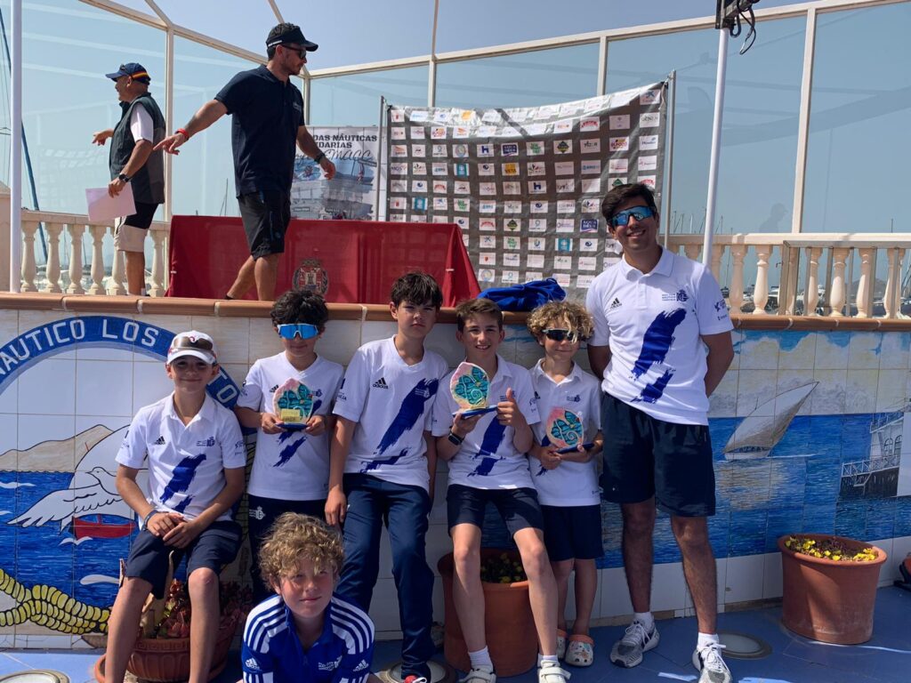 ADRIAN TERRER PLATA SUB13, ⁠ARTURO CHUMILLA PLATA SUB11 Y ⁠MARCO MARÍ BRONCE SUB11 EN LAS II JORNADAS NÁUTICAS EN EL CN LOS NIETOS