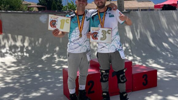 El Club de Patinaje Torrevieja consigue el oro y el bronce en el campeonato de España de Skate Cross El Club de Patinaje Torrevieja consigue el oro y el bronce en el campeonato de España de Skate Cross