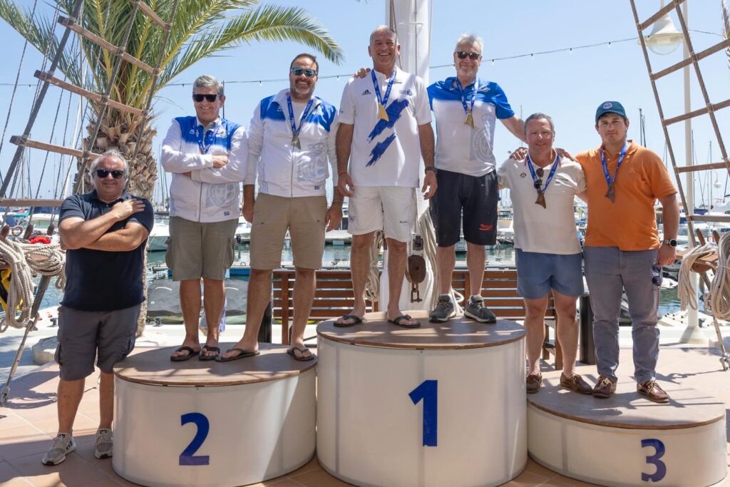 ⛵️FRAN MARTINEZ Y EL HIJO DEL VIENTO DEL RCNT CAMPEONES AUTONÓMICOS DE FLYING DUTCHMAN