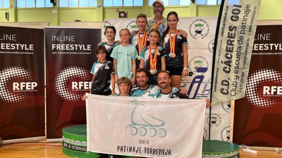 Impresionantes resultados del equipo de competición del Club de Patinaje Torrevieja en el Campeonato de España y Promesas de Patinaje Inline Freestyle Impresionantes resultados del equipo de competición del Club de Patinaje Torrevieja en el Campeonato de España y Promesas de Patinaje Inline Freestyle