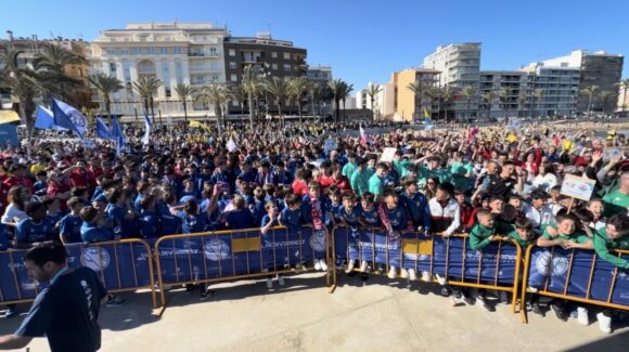 ⚽️🏆Desfile inaugural de la Torrevieja International Cup Fútbol Semana Santa 2026 ⚽️🏆Desfile inaugural de la Torrevieja International Cup Fútbol Semana Santa 2026