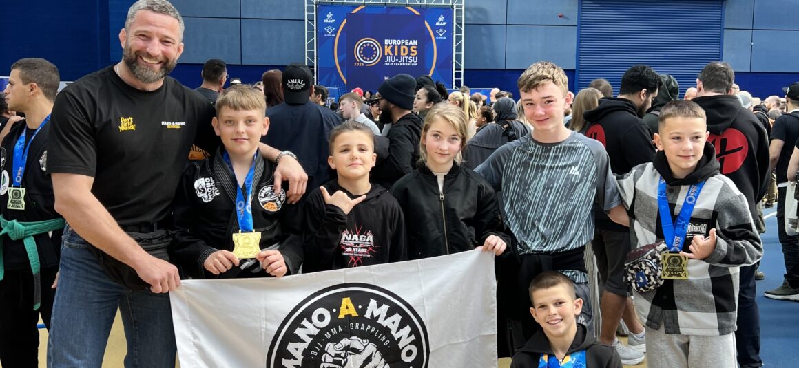 (Español) 3 medallas del mano a mano en el IBJJF European Kids 2026