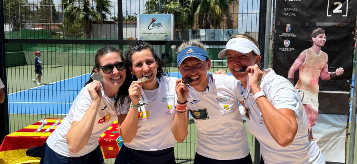 🏆🎾EL EQUIPO DE VETERANAS +30 DEL CLUB DE TENIS TORREVIEJA SE PROCLAMA CAMPEÓN DE LA COMUNIDAD VALENCIANA DE 1ª DIVISIÓN 🏆🎾EL EQUIPO DE VETERANAS +30 DEL CLUB DE TENIS TORREVIEJA SE PROCLAMA CAMPEÓN DE LA COMUNIDAD VALENCIANA DE 1ª DIVISIÓN
