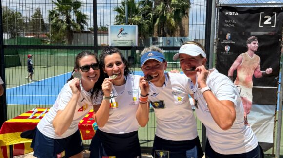 (Español) 🏆🎾EL EQUIPO DE VETERANAS +30 DEL CLUB DE TENIS TORREVIEJA SE PROCLAMA CAMPEÓN DE LA COMUNIDAD VALENCIANA DE 1ª DIVISIÓN (Español) 🏆🎾EL EQUIPO DE VETERANAS +30 DEL CLUB DE TENIS TORREVIEJA SE PROCLAMA CAMPEÓN DE LA COMUNIDAD VALENCIANA DE 1ª DIVISIÓN