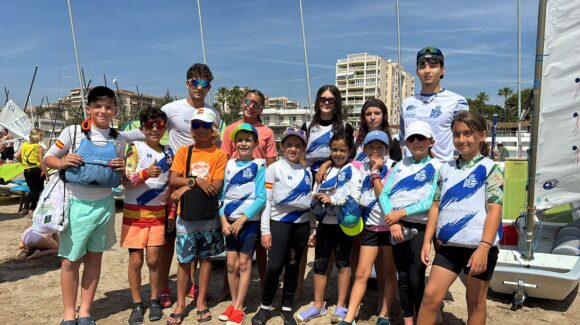 (Español) ⛵️LOS JÓVENES REGATISTAS DEL RCNT CIERRAN LA TEMPORADA COMPITIENDO EN LA FINAL DE LOS JOCS ESPORTIUS DE VELA EN BENICÀSSIM
