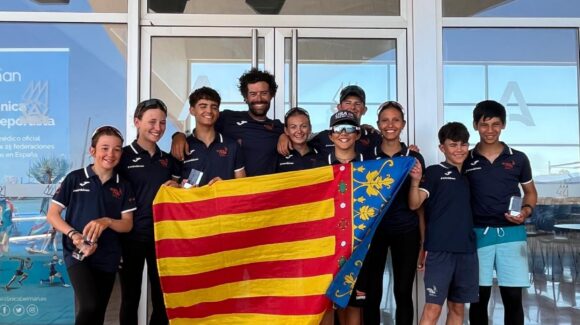 (Español) ⛵️IVÁN SÁEZ Y LA COMUNIDAD VALENCIANA LOGRAN EL BRONCE EN EL CAMPEONATO DE ESPAÑA DE OPTIMIST POR EQUIPOS DE AUTONOMÍAS (Español) ⛵️IVÁN SÁEZ Y LA COMUNIDAD VALENCIANA LOGRAN EL BRONCE EN EL CAMPEONATO DE ESPAÑA DE OPTIMIST POR EQUIPOS DE AUTONOMÍAS