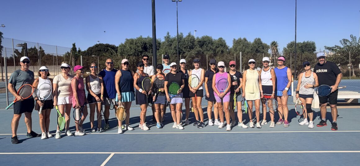 🌍🏆 Torrevieja consolida su apuesta por el turismo deportivo con la llegada de nuevos equipos y grupos internacionales