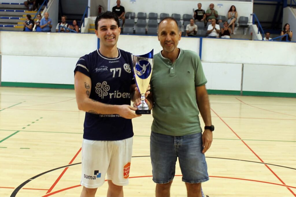 🤾♂️El Club Balonmano Mare Nostrum Torrevieja y el CAB Cartagena se alzan con el VII Memorial Cecilio Gallego