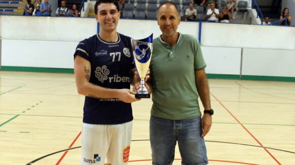 (Español) 🤾♂️El Club Balonmano Mare Nostrum Torrevieja y el CAB Cartagena se alzan con el VII Memorial Cecilio Gallego (Español) 🤾♂️El Club Balonmano Mare Nostrum Torrevieja y el CAB Cartagena se alzan con el VII Memorial Cecilio Gallego